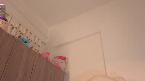 Snapshot of ashlynnlowe_ chatting on 4, 6, 2026 Ash online show from 4, 6, 2026
