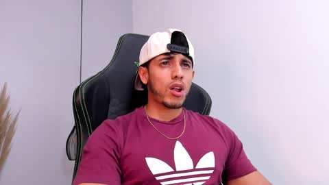 Snapshot of ashton_coleman_ chatting on 15, 2, 2025 my name real is camilo online show from 15, 2, 2025