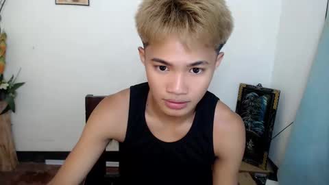 asian_lover05 online show from 22, 9, 2025