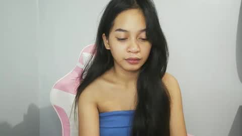 Snapshot of asian_trish chatting on 11, 9, 2025 asian_trish online show from 11, 9, 2025