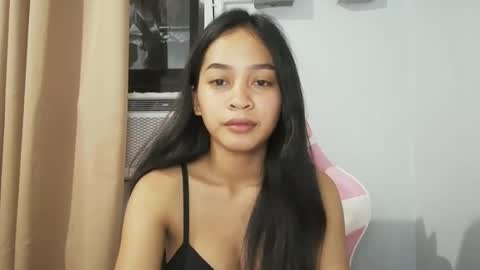 Snapshot of asian_trish chatting on 23, 9, 2025 asian_trish online show from 23, 9, 2025