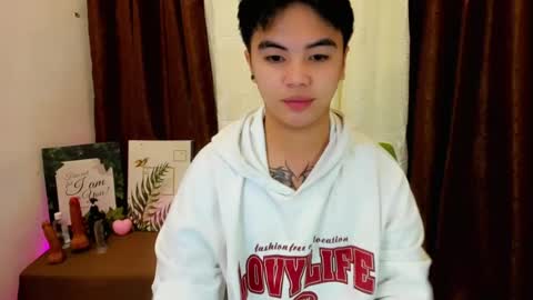 Snapshot of asiancarl_bigcock chatting on 9, 7, 2026 kairo dewji in ifbi online show from 9, 7, 2026