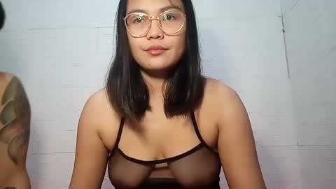 Snapshot of asiancoupleph chatting on 3, 12, 2024 asiancoupleph online show from 3, 12, 2024