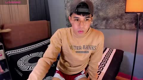 asiancum_peter online show from 13, 10, 2025