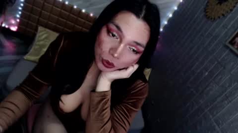 Snapshot of asiandollxxx4u chatting on 19, 6, 2026 BELLA NOTCH online show from 19, 6, 2026