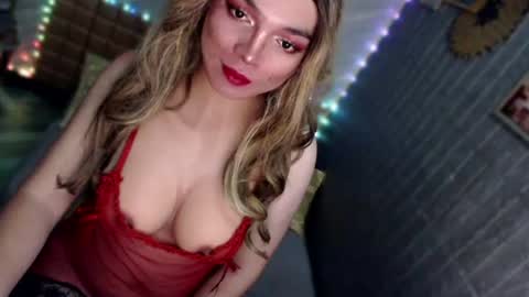 Snapshot of asiandollxxx4u chatting on 17, 7, 2026 BELLA NOTCH online show from 17, 7, 2026