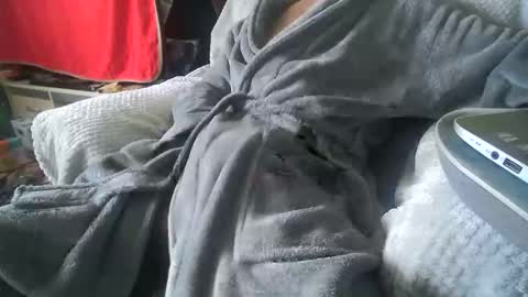Snapshot of asianlooker chatting on 4, 2, 2025 John online show from 4, 2, 2025