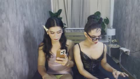 asianloreen24 online show from 26, 11, 2025