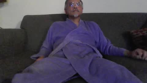 Snapshot of asianmixedman chatting on 14, 5, 2026 Asian Mixed Man online show from 14, 5, 2026
