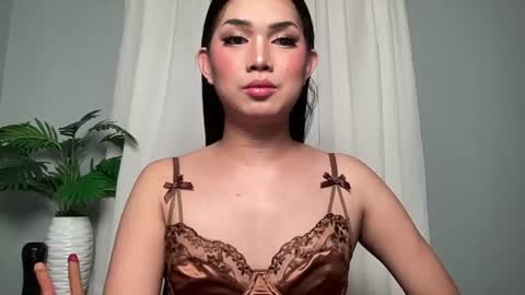 Snapshot of asiansweet_lily chatting on 24, 6, 2026 Lily online show from 24, 6, 2026