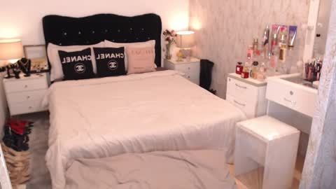 Kylie online show from 20, 2, 2025