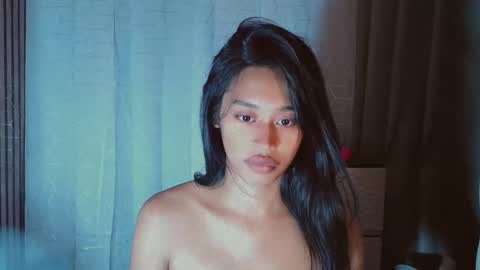 kisses online show from 18, 5, 2026