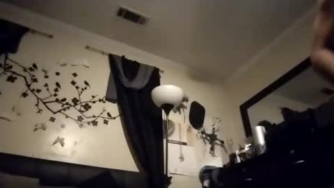 Snapshot of askme2shou chatting on 25, 10, 2025 askme2shou online show from 25, 10, 2025