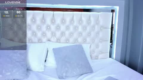 A S L Y   S A N D E R online show from 29, 10, 2025