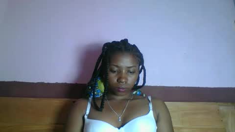 asmiraa online show from 18, 4, 2026