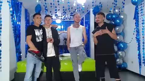 Snapshot of asmodeus7100 chatting on 12, 1, 2025 THOMAS AND DAMIAND online show from 12, 1, 2025