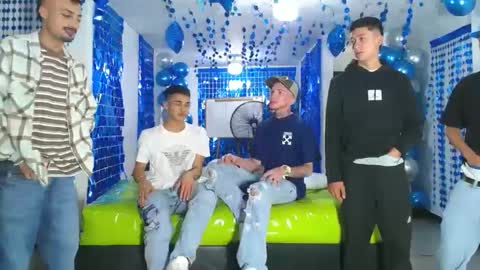 Snapshot of asmodeus7100 chatting on 15, 1, 2025 THOMAS AND DAMIAND online show from 15, 1, 2025