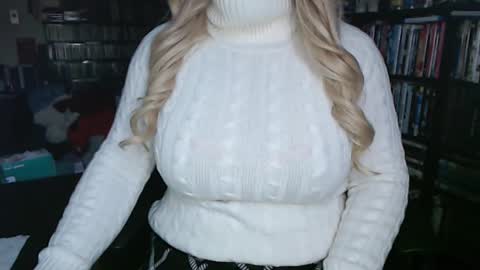 Aspen Vale online show from 20, 10, 2025