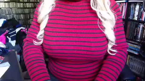 Snapshot of aspen_vale chatting on 25, 7, 2026 Aspen Vale online show from 25, 7, 2026