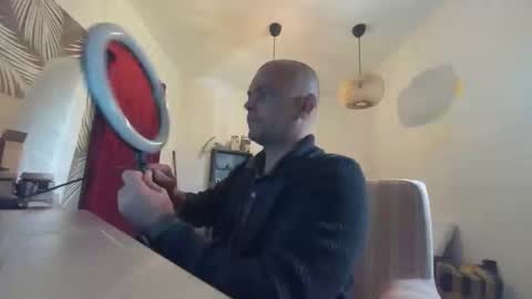 assassinforu online show from 5, 11, 2025