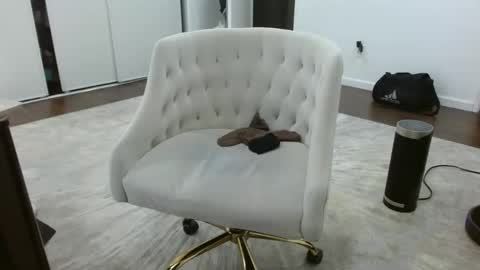 Snapshot of assfuck03 chatting on 21, 2, 2025 latex online show from 21, 2, 2025