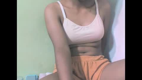 Snapshot of asterina01 chatting on 14, 11, 2025 asterina01 online show from 14, 11, 2025