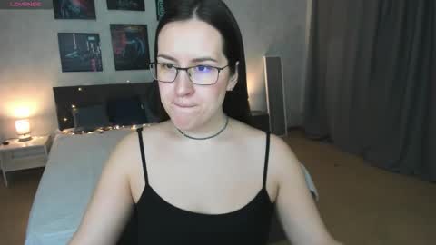 Snapshot of asti_bubbles chatting on 1, 3, 2026 Asti online show from 1, 3, 2026