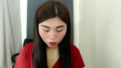 Snapshot of asuna_charming chatting on 18, 12, 2024 asuna_charming online show from 18, 12, 2024