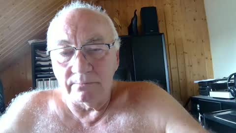 Snapshot of asusandy chatting on 22, 6, 2026 asusandy online show from 22, 6, 2026