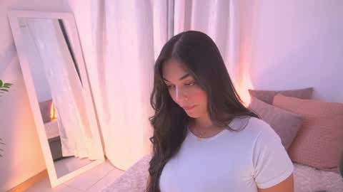 Snapshot of atena676 chatting on 18, 5, 2026 atena676 online show from 18, 5, 2026