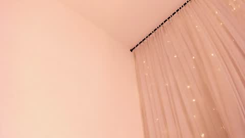 atenea lux online show from 10, 6, 2026