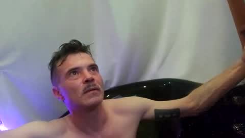 jonnyandrew online show from 21, 10, 2025