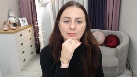 Snapshot of athena_panther chatting on 17, 12, 2024 Athena Panther online show from 17, 12, 2024