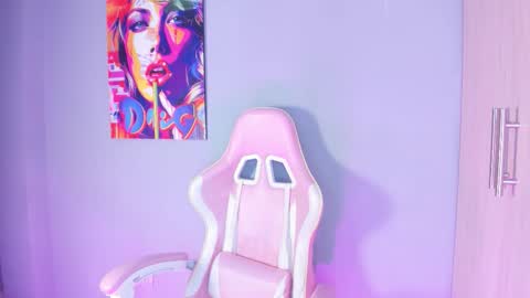 Snapshot of athenea__fox chatting on 14, 12, 2025 athenea__fox online show from 14, 12, 2025