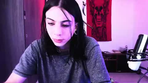 athenauwu online show from 30, 7, 2026