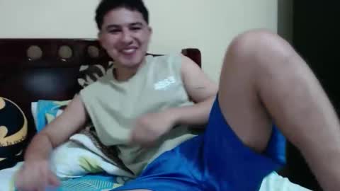 Snapshot of athleticboy2026 chatting on 4, 5, 2026 Robin online show from 4, 5, 2026
