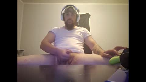 Snapshot of atila_the_hung chatting on 13, 10, 2025 atila_the_hung online show from 13, 10, 2025
