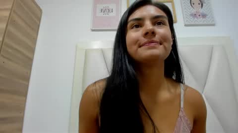 Snapshot of atilana_diaz chatting on 28, 5, 2026 Atilana Diaz online show from 28, 5, 2026