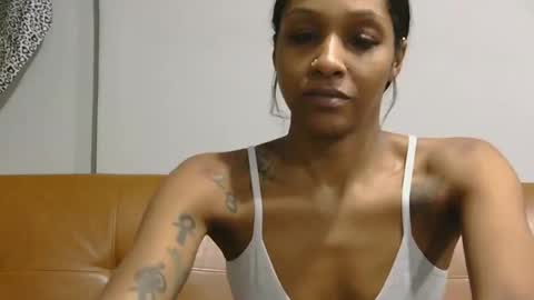AtirahCali online show from 23, 9, 2025