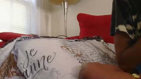 AtirahCali online show from 12, 10, 2025