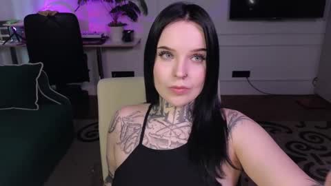 online every day between 10am-23pm online show from 15, 4, 2026