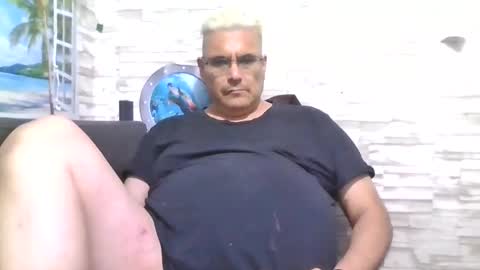 Snapshot of atr2424 chatting on 17, 11, 2025 A online show from 17, 11, 2025