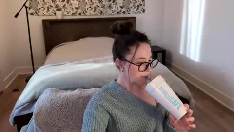 Snapshot of audreyjones03 chatting on 1, 3, 2025 Miss Audrey online show from 1, 3, 2025