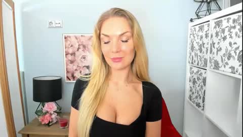 Snapshot of aullorasensual chatting on 3, 3, 2025 AulloraSensual online show from 3, 3, 2025