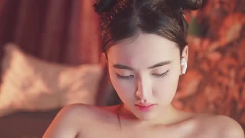 Nayeon online show from 20, 12, 2024