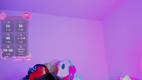 aurora_divine online show from 4, 4, 2026