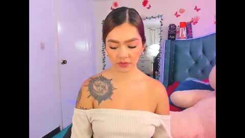 aurora_sky9 online show from 25, 2, 2026