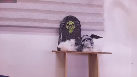 auroraa_miller online show from 10, 10, 2025