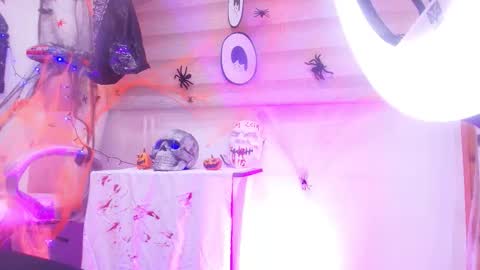 auroraa_miller online show from 31, 10, 2025