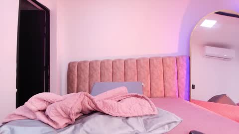 auroraa_miller online show from 9, 1, 2026